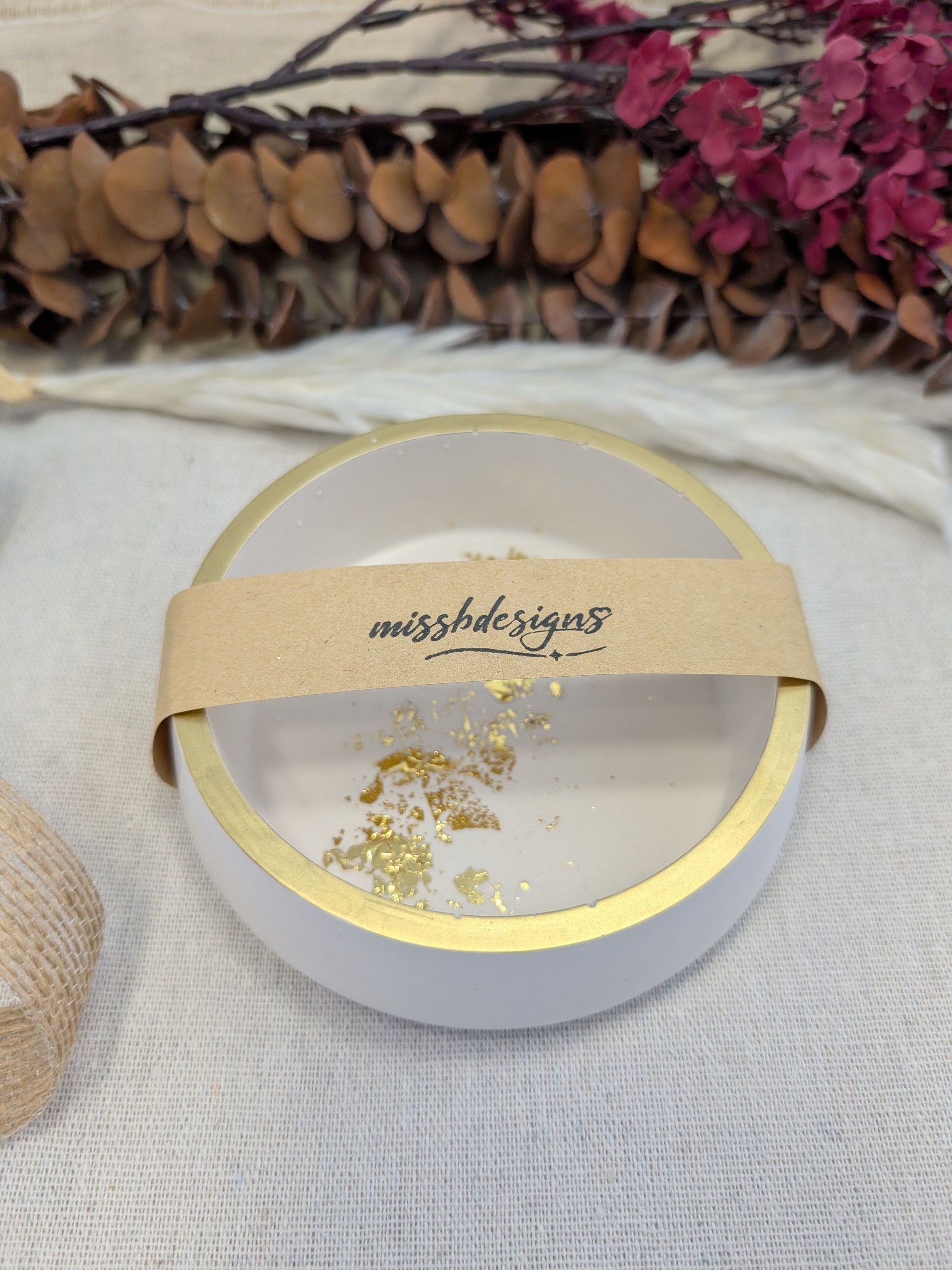 Eco resin handcrafted gold foil decorative trinket bowl jesmonite