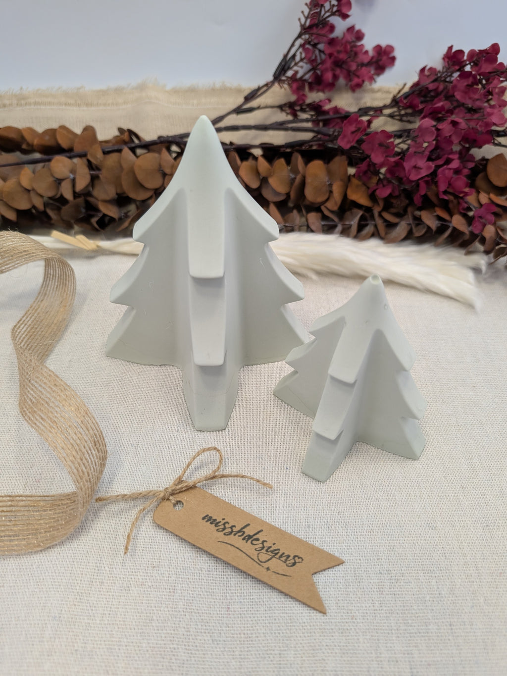 Eco resin hand crafted Christmas tree ornament home decoration jesmonite