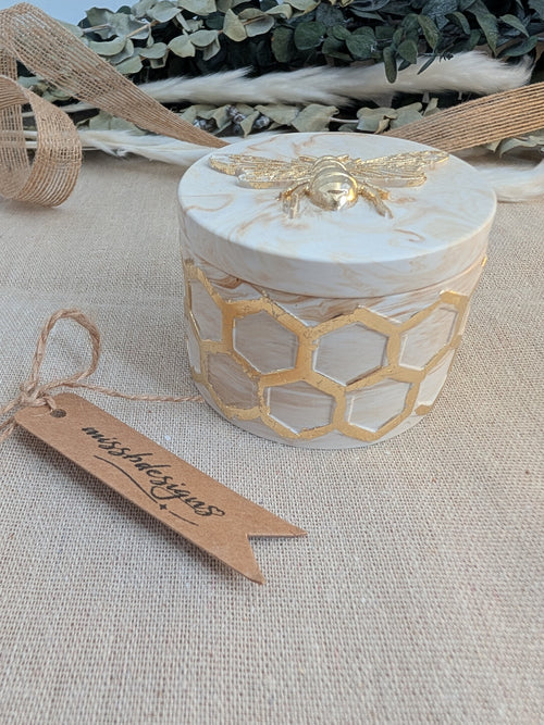 soy wax candle bee pot with lid and gold foil vanilla scented jesmonite eco resin natural colour