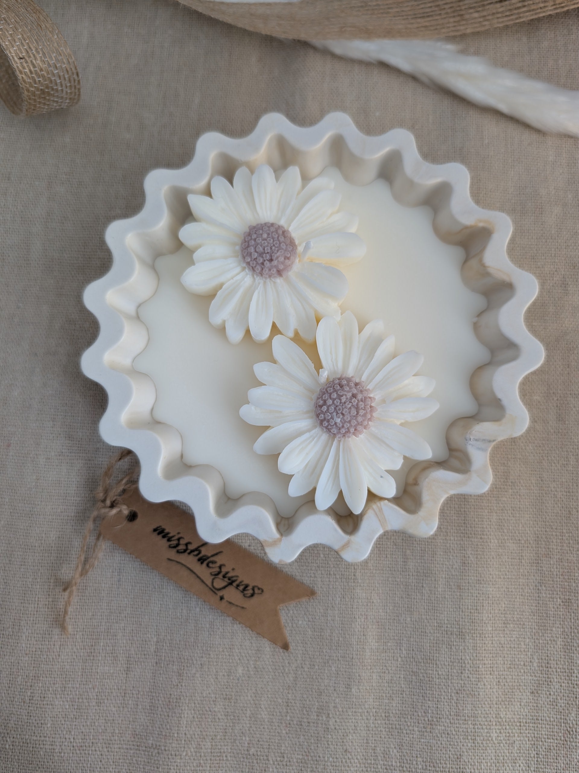 Natural Daisy vanilla scented candle made from jesmonite eco resin filled with scented soy wax hand cast stone pot natural beige marble two daisies home decor gift