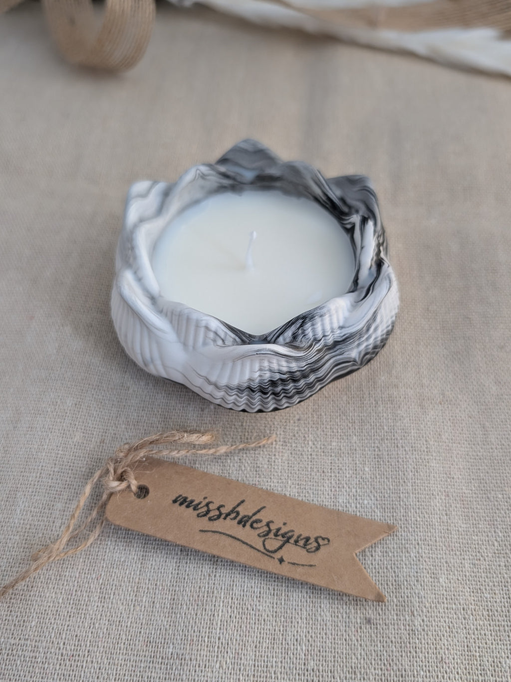 Lotus flower eco resin scented candle gift home decor marbled black resin vanilla scent