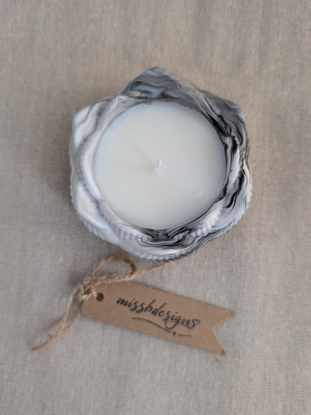 Lotus flower eco resin scented candle gift home decor marbled black resin vanilla scent