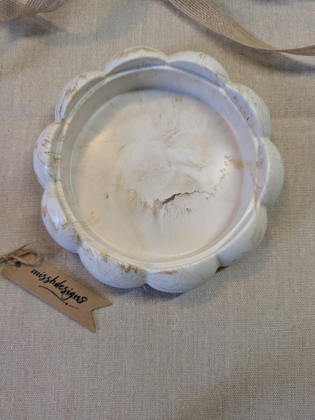 home decor flower shaped eco resin natural beige marbled trinket bowl dish jesmonite decor