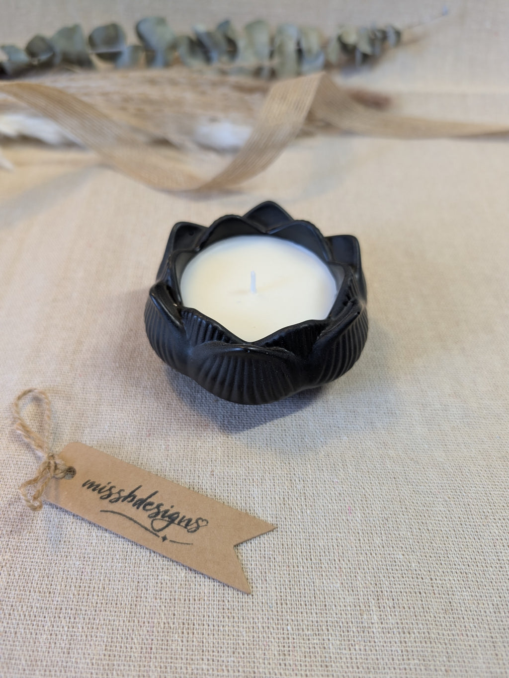 Lotus scented candle made from eco resin  home decor gift black handcrafted