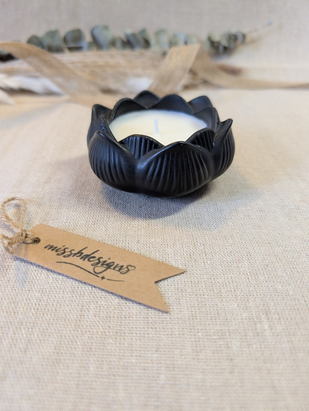 Lotus scented candle made from eco resin  home decor gift black
