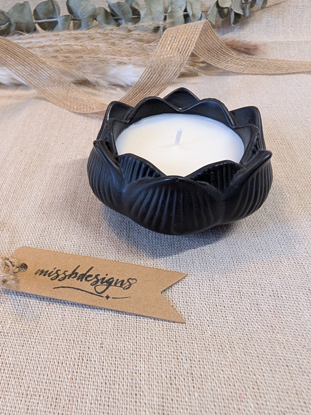 Lotus scented candle made from eco resin  home decor gift black
