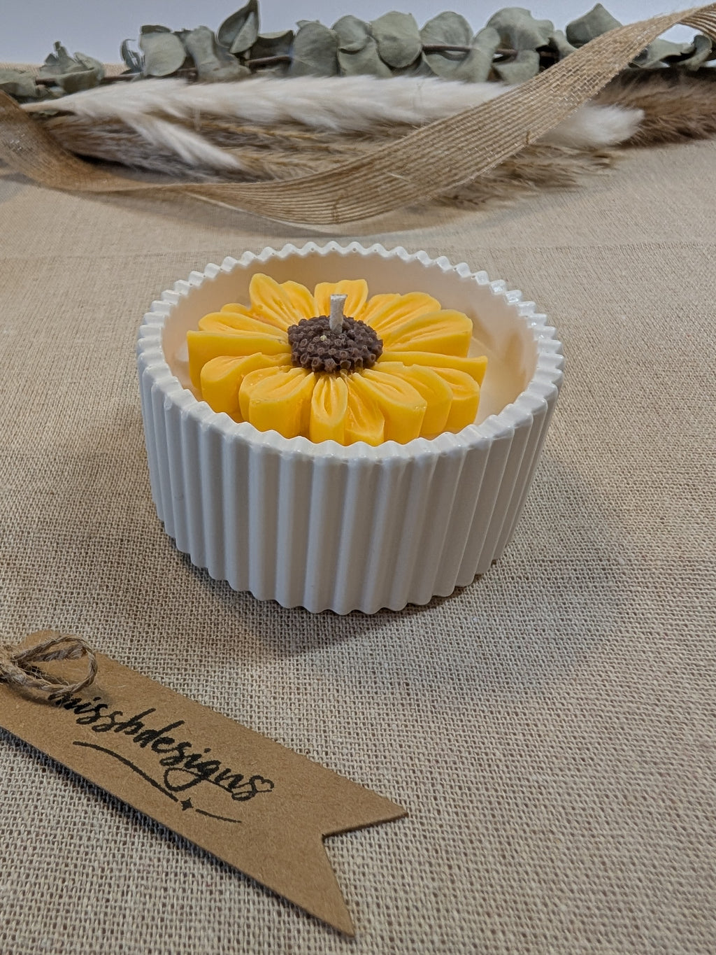 Sunflower sunshine daisy candle in neutral natural hand cast eco resin home decor pot scented with vanilla perfect gift