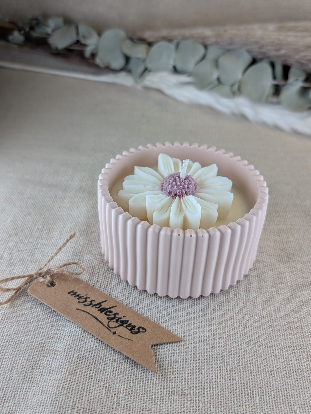 Dusky pink scented candle in handcrafted eco resin container home decor gift