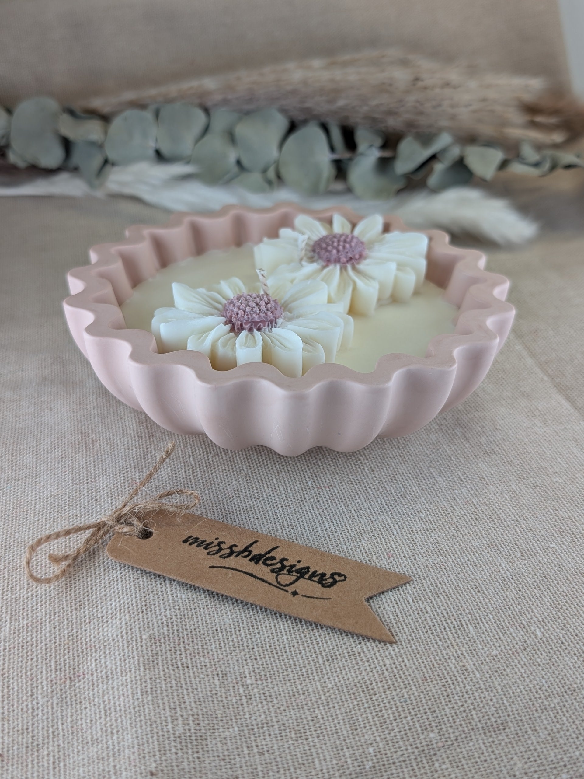 Dusky pink scented candle in handcrafted eco resin container home decor gift