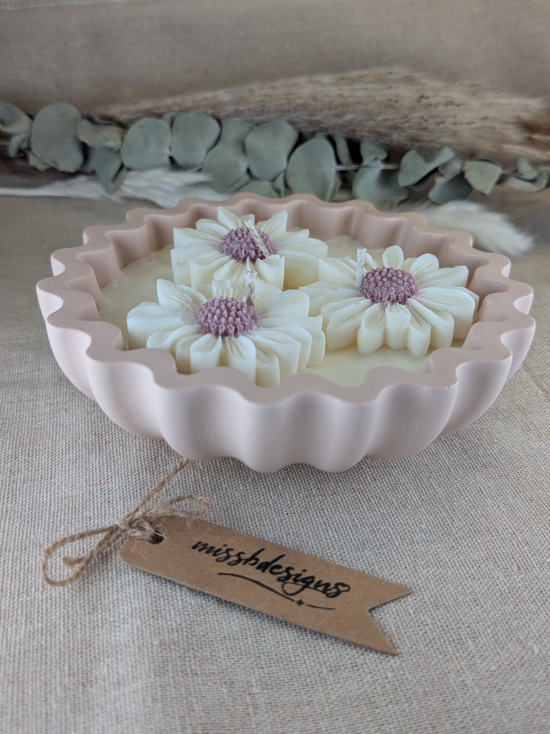Dusky pink home decor scented daisy chain collection candle gift