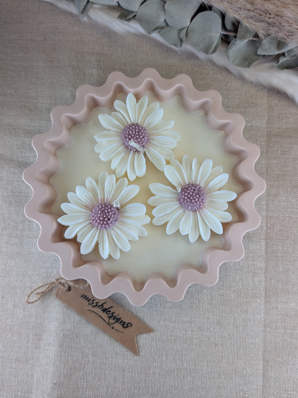 Dusky pink home decor scented daisy chain collection candle gift