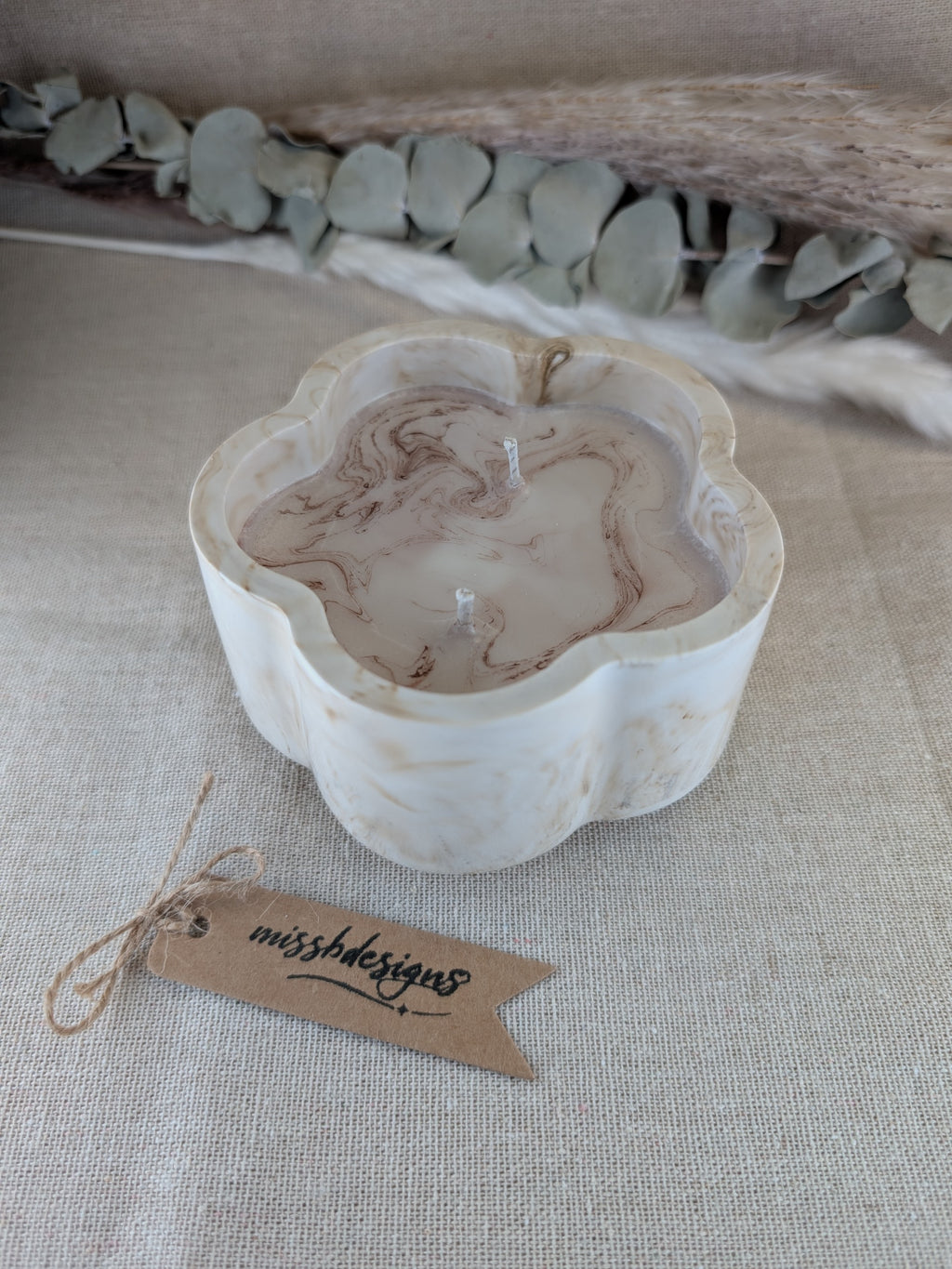 Scented candle in beige marble hand crafted eco resin flower shaped container perfect gift