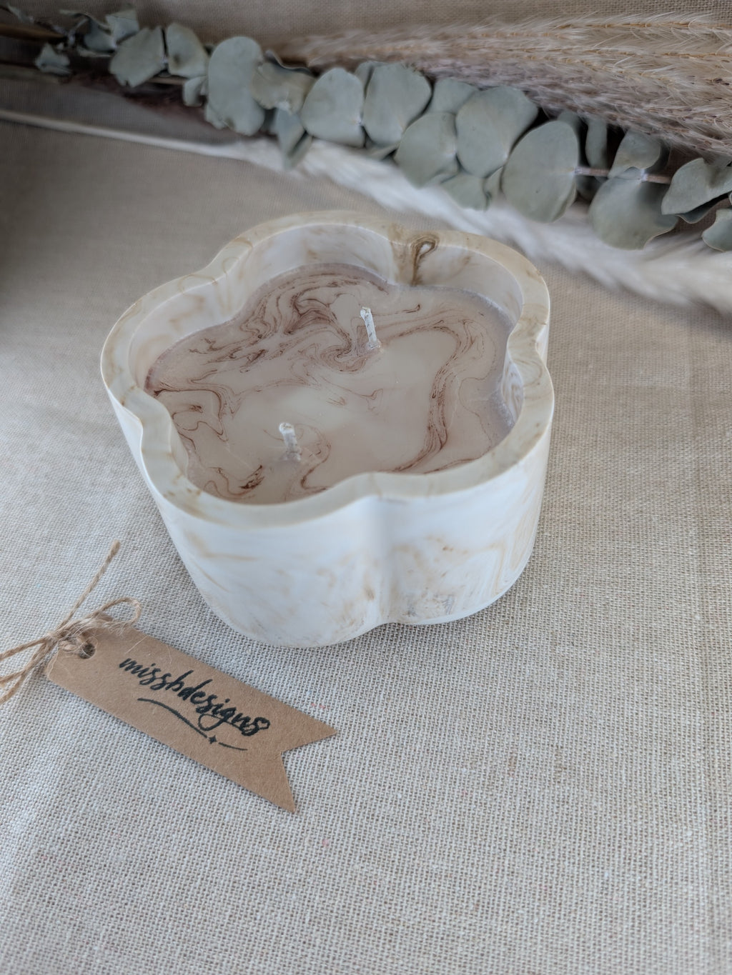 Scented candle in beige marble hand crafted eco resin flower shaped container perfect gift