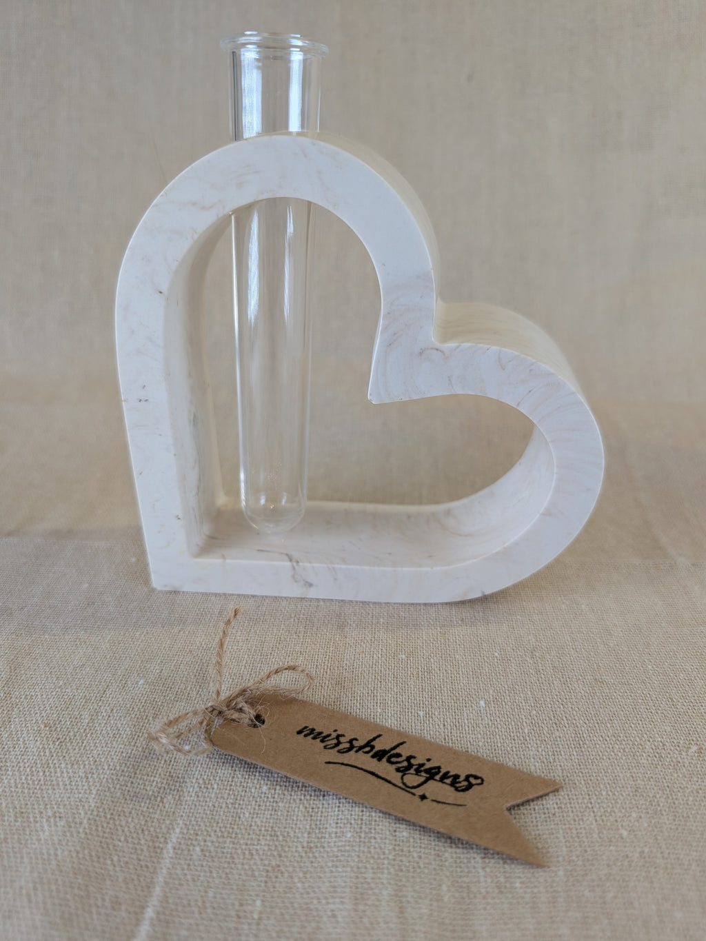 Heart shaped vase for single stem flower in neutral beige marble eco resing perfect gift