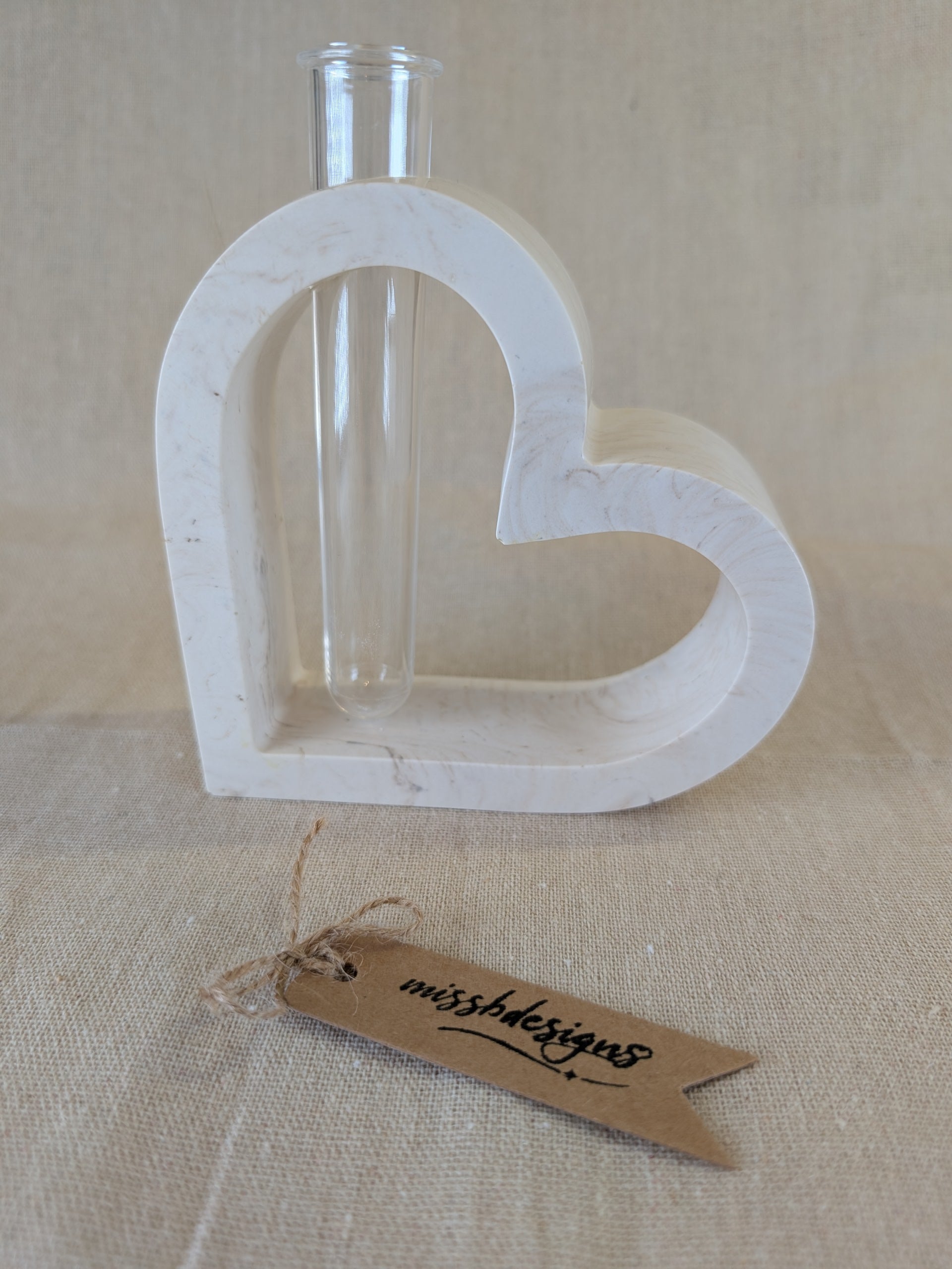 Heart shaped vase for single stem flower in neutral beige marble eco resing perfect gift