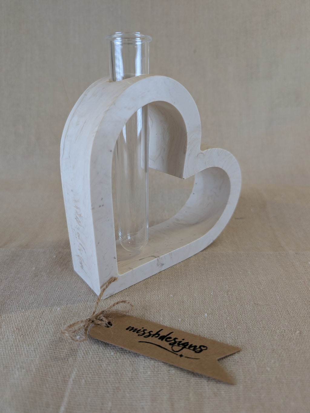 Heart shaped vase for single stem flower in neutral beige marble eco resing perfect gift