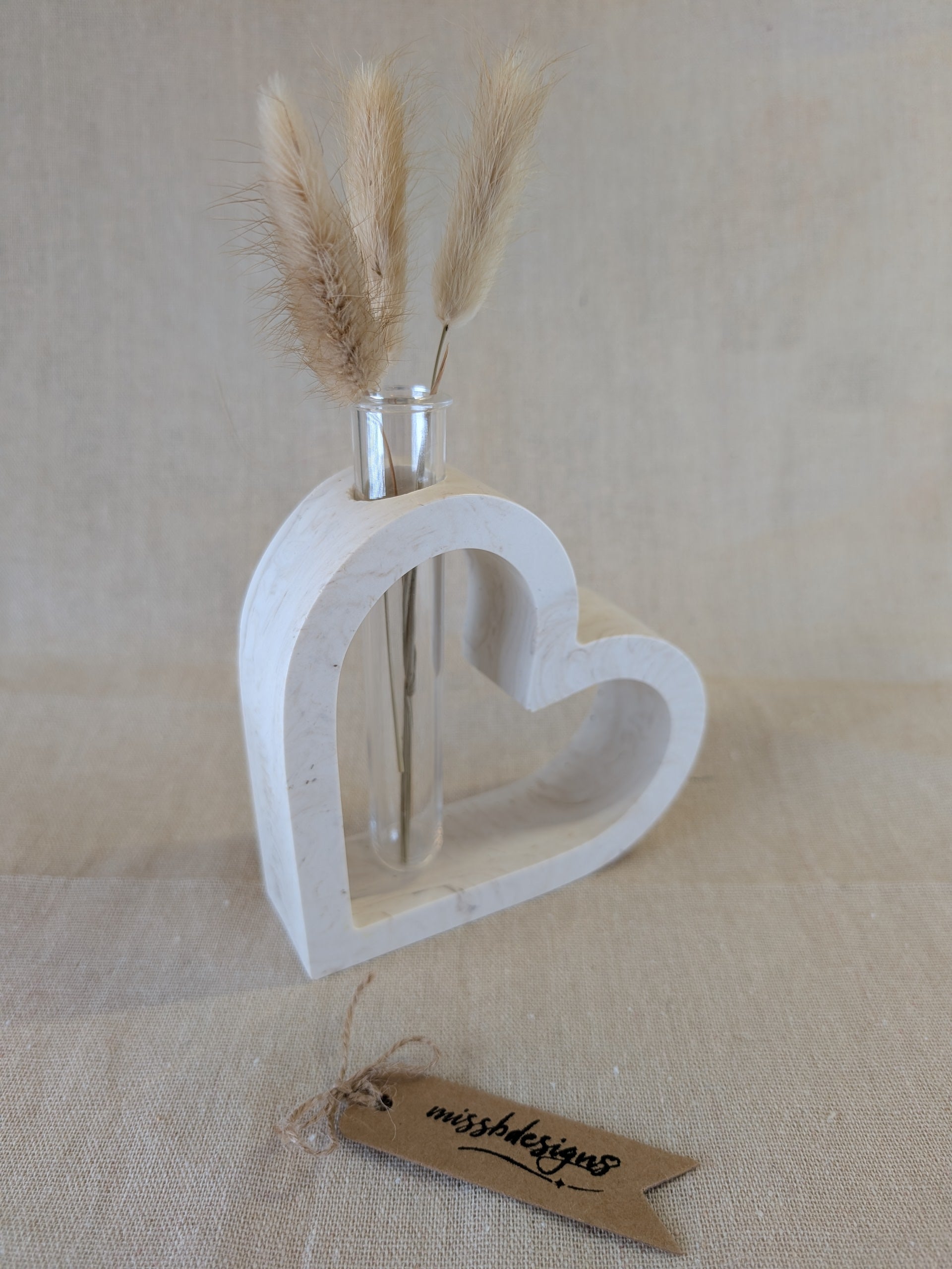 Heart shaped vase for single stem flower in neutral beige marble eco resing perfect gift